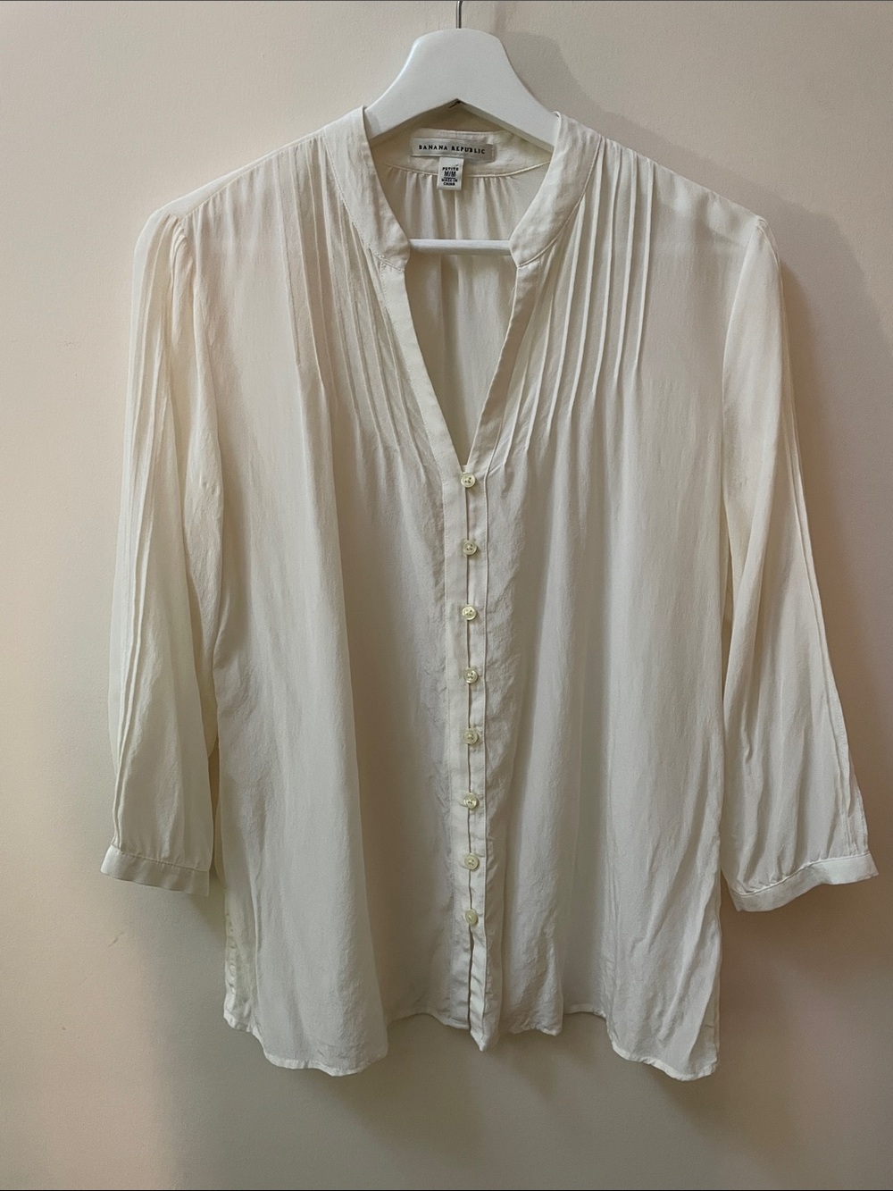 Banana Republic 100% Silk Pintuck Blouse